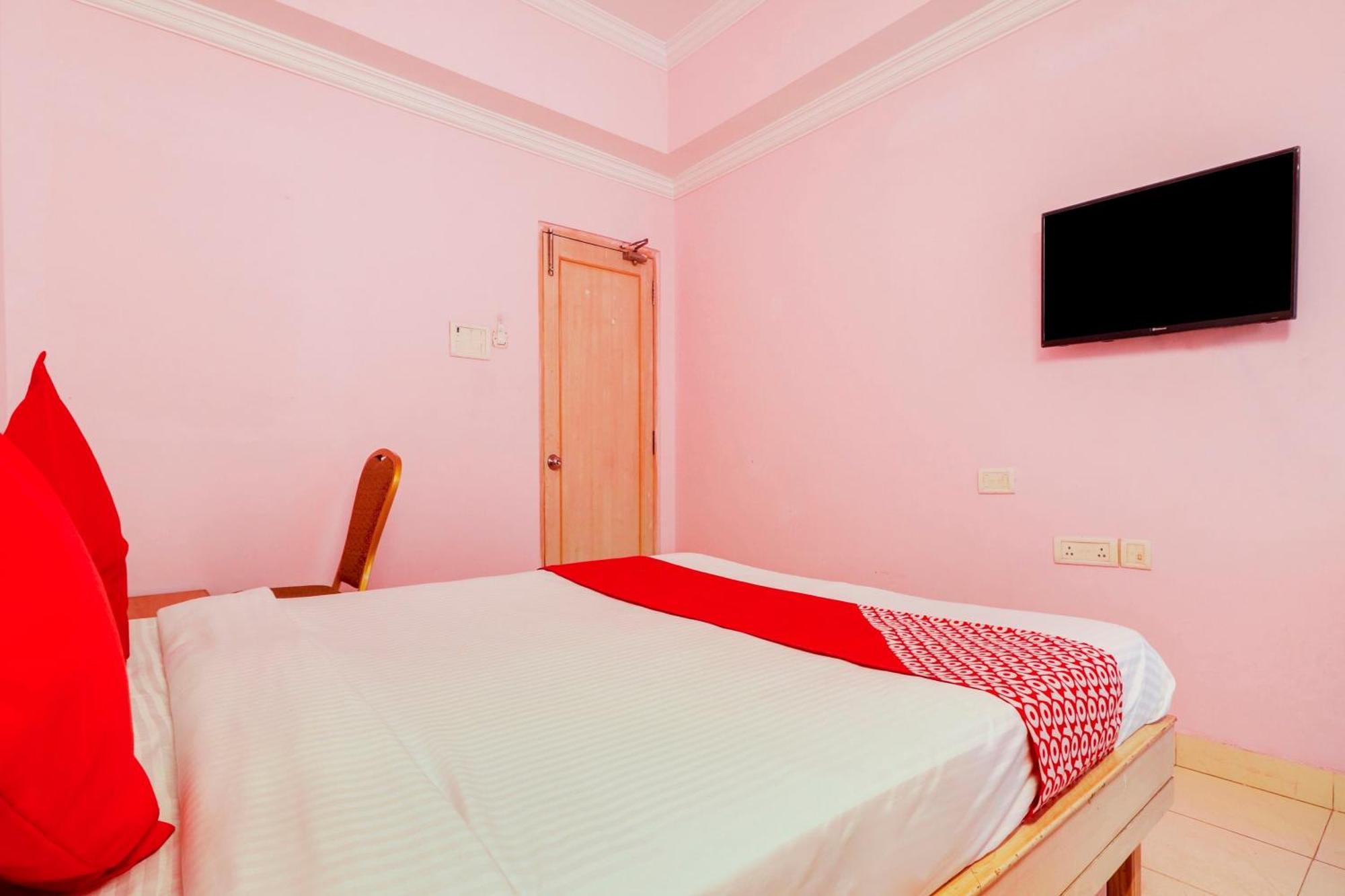 Super Collection O 77115 Vaishnavi Palace Hyderabad Esterno foto
